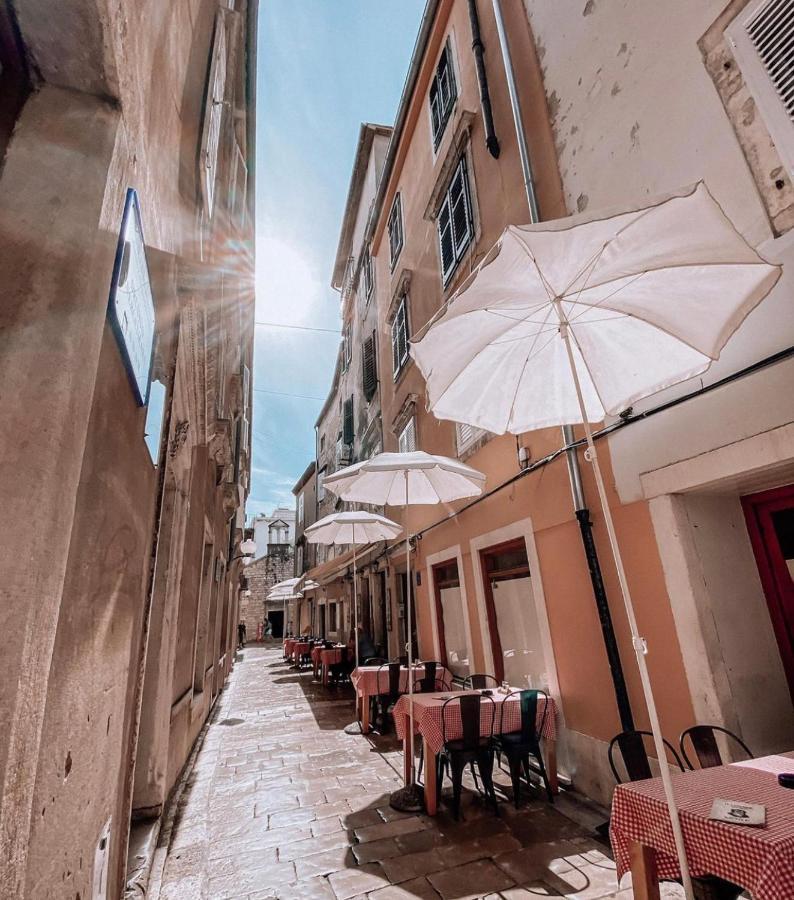 Wonderful Holiday House Bruno With Heated Pool Zadar Eksteriør bilde