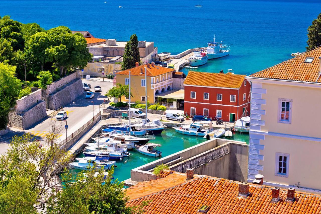 Wonderful Holiday House Bruno With Heated Pool Zadar Eksteriør bilde