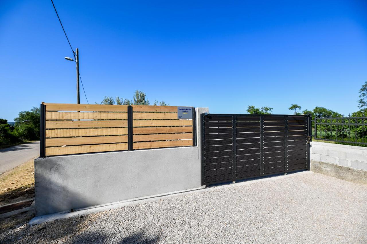 Wonderful Holiday House Bruno With Heated Pool Zadar Eksteriør bilde